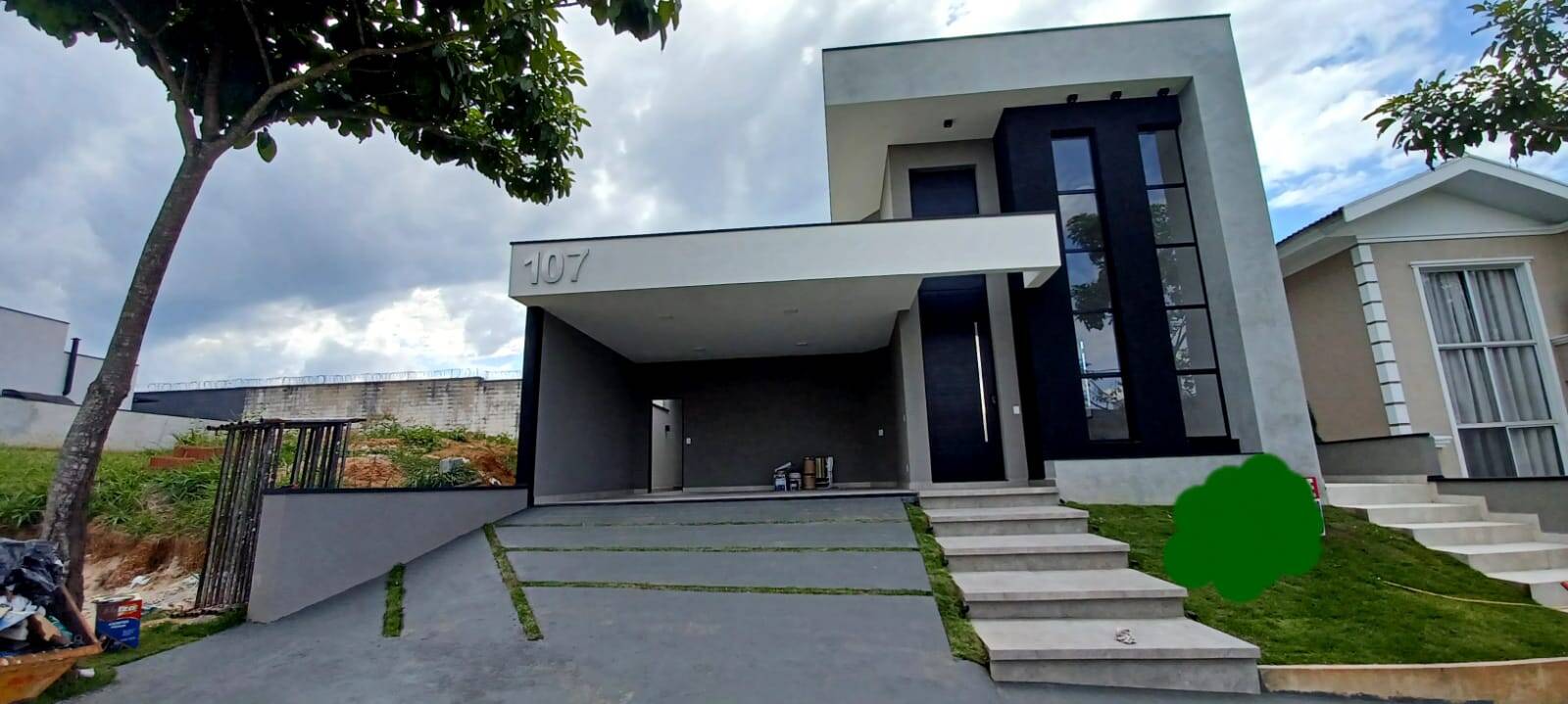 #2062 - Casa em condomínio para Venda em Caçapava - 