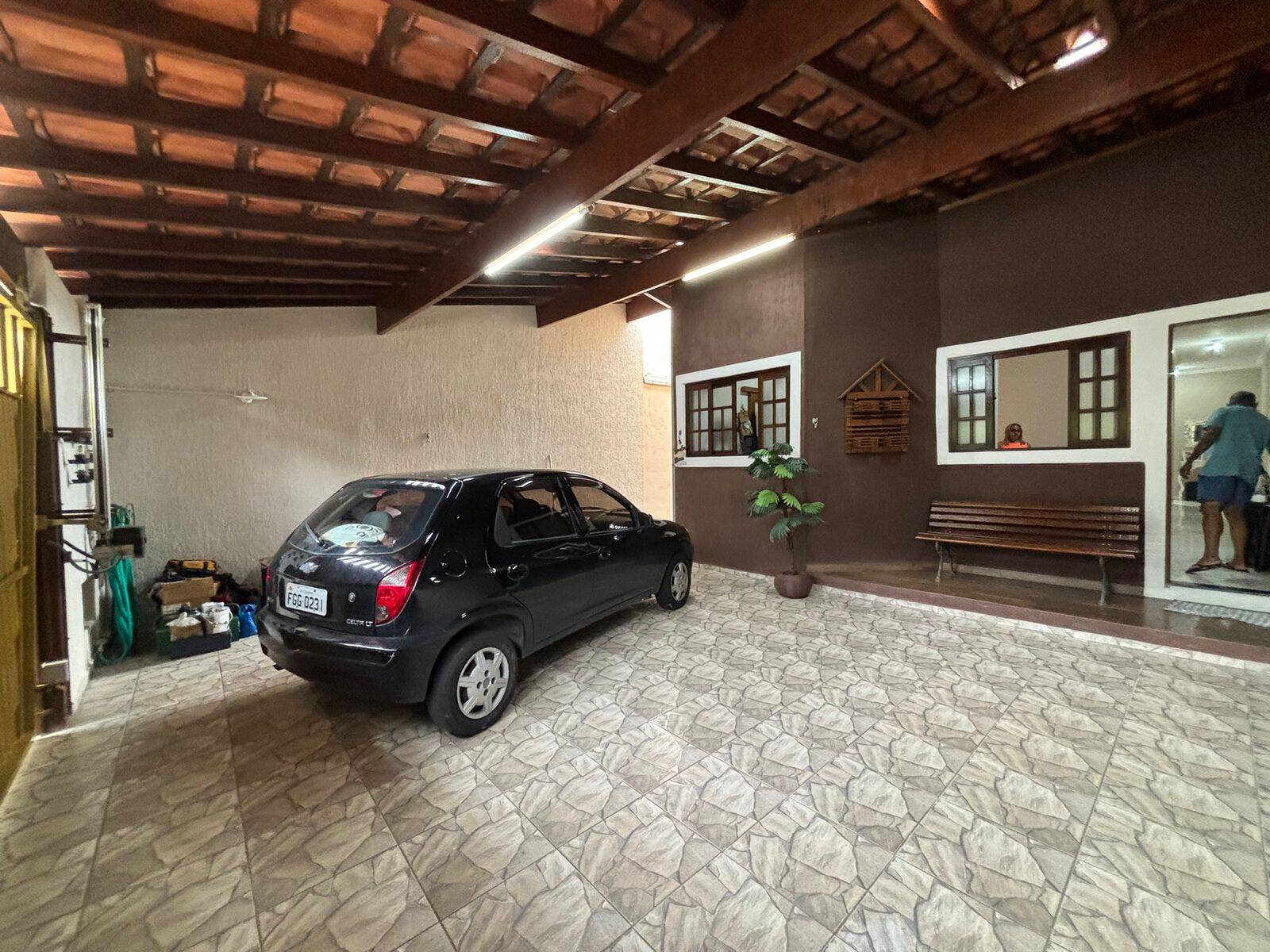 #2541 - Casa para Venda em Caçapava - 
