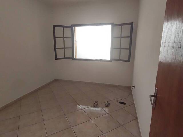 #LBM1649 - Casa para Locação em Caçapava -  - 3