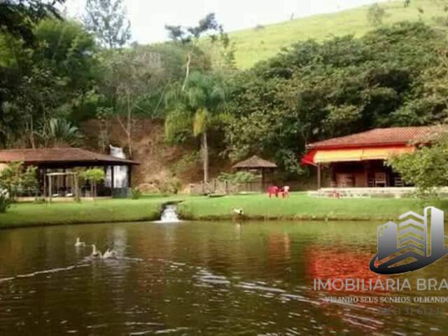 #1812 - Fazenda para Locação em Cachoeira Paulista - SP - 1