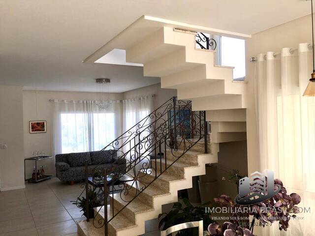 Casa em condomínio para Venda em Caçapava - 3