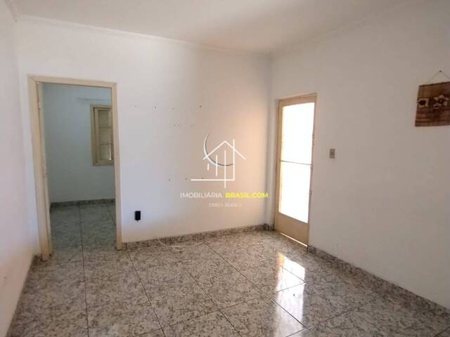 Casa para Venda em Caçapava - 2