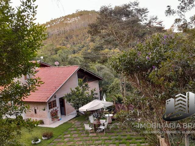 #2025 - Chácara para Venda em Santo Antônio do Pinhal - SP - 2