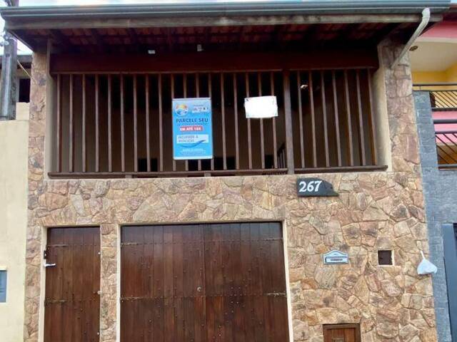 Venda em Parque Residencial Alvorada - Caçapava