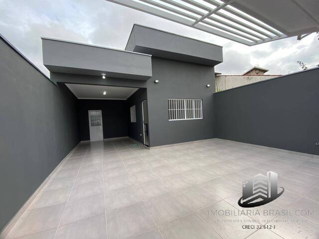 Venda em Parque Residencial Santo André - Caçapava