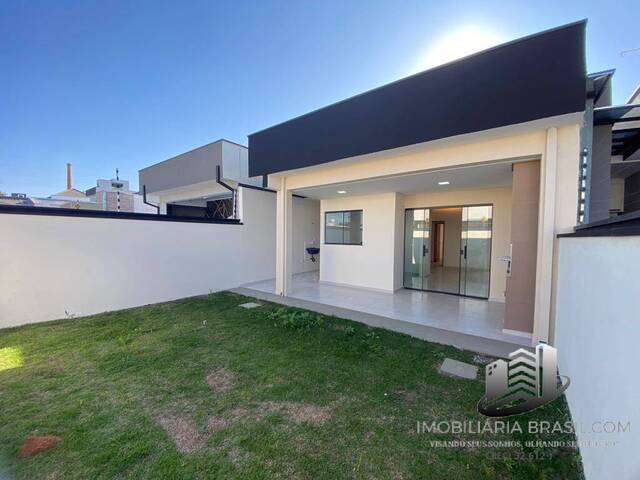 #2140 - Casa para Venda em Caçapava - 