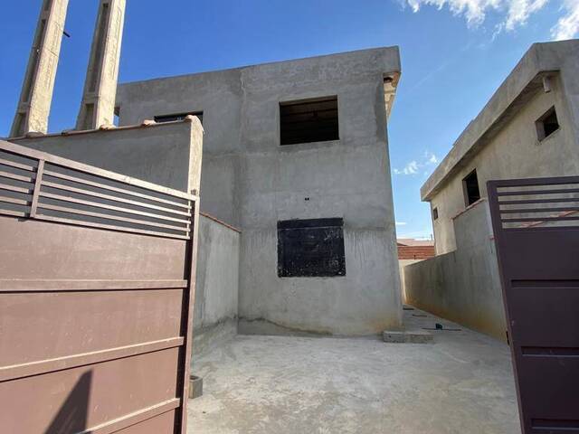 #2171 - Casa para Venda em Caçapava - 