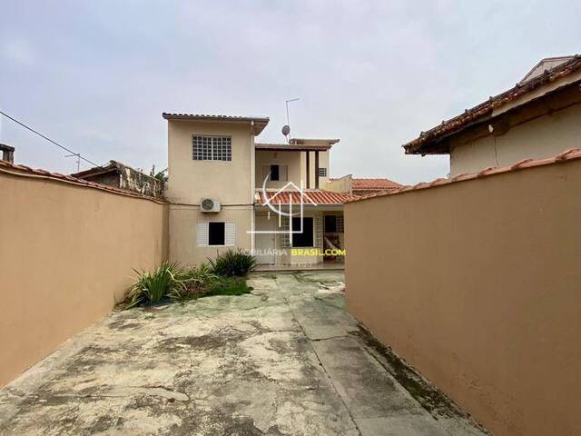 Casa para Venda em Caçapava - 2