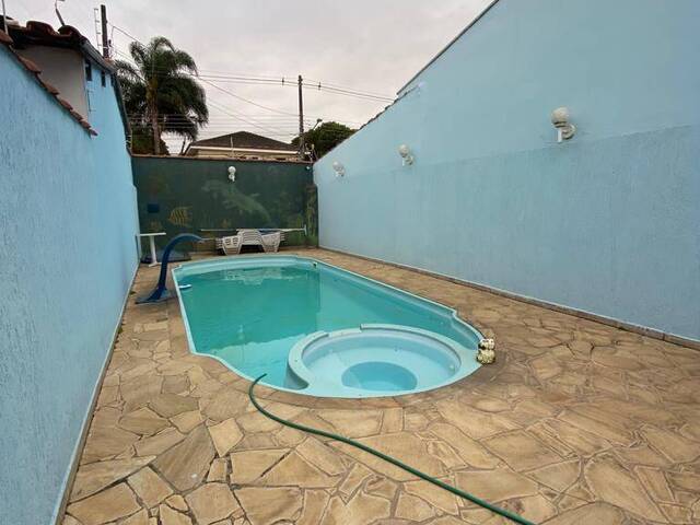 #2239 - Casa para Venda em Caçapava - 