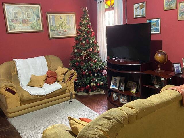 Casa para Venda em Caçapava - 2