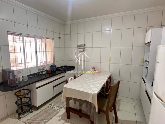 Sobrado para Venda em Caçapava - 4
