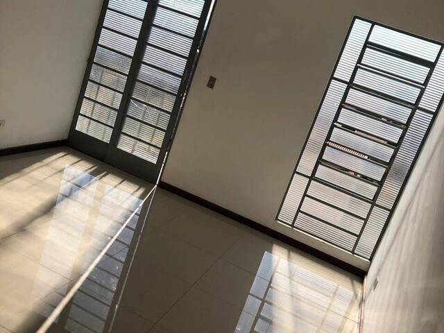 #2410 - Apartamento para Venda em Caçapava -  - 2