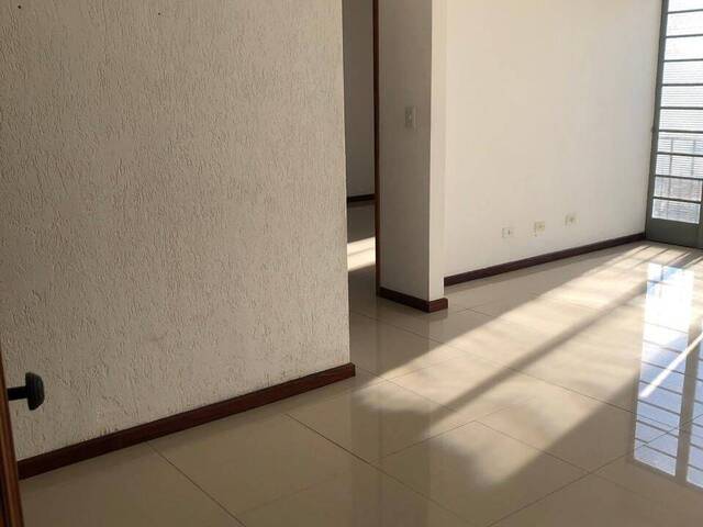 #2410 - Apartamento para Venda em Caçapava -  - 1