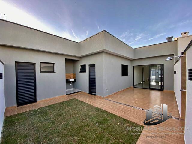 #2420 - Casa para Venda em Caçapava - 