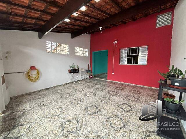 #2548 - Casa para Venda em Caçapava -  - 2