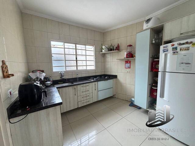 Casa para Venda em Caçapava - 4