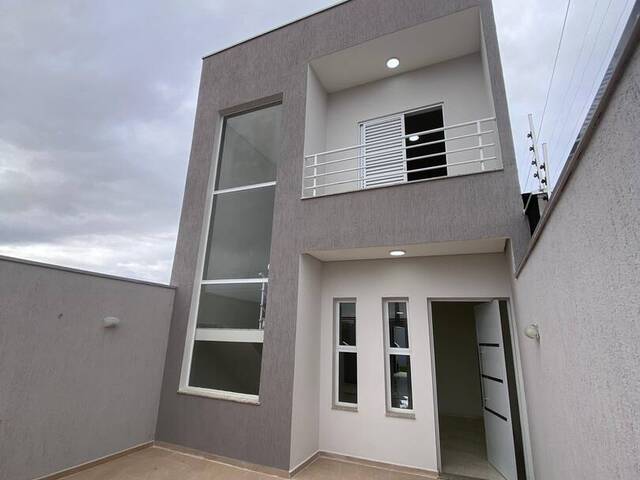 #2607 - Casa para Venda em Caçapava - 
