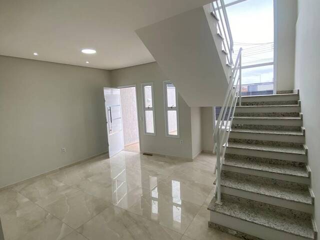 #2607 - Casa para Venda em Caçapava - 