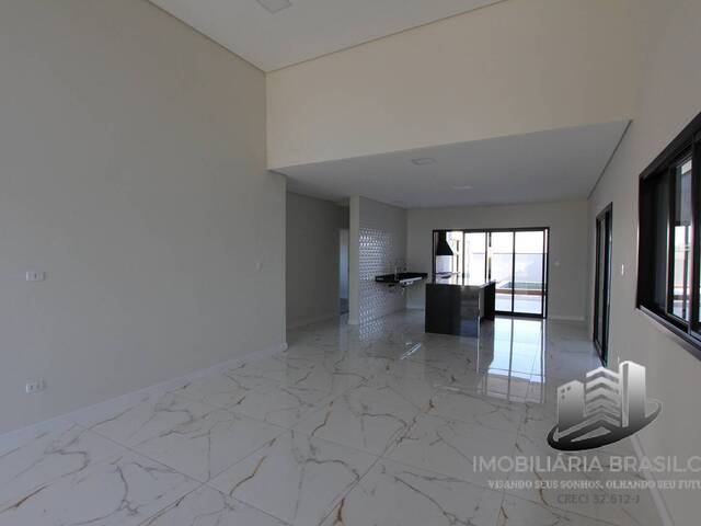 #2621 - Casa para Venda em Caçapava -  - 2