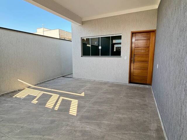 Casa para Venda em Caçapava - 2