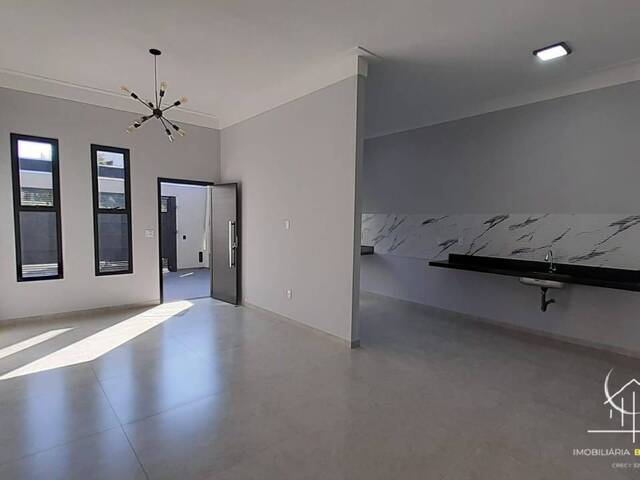 #2651 - Casa para Venda em Caçapava -  - 3