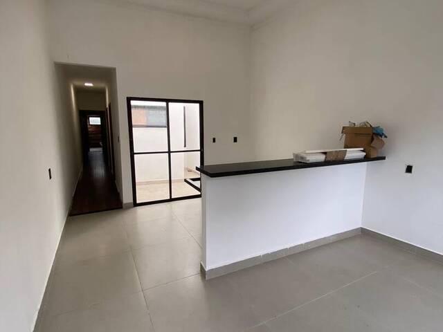 #2656 - Casa para Venda em Caçapava -  - 2