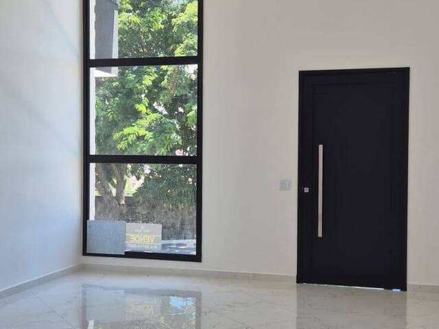 #2662 - Casa para Venda em Caçapava -  - 2