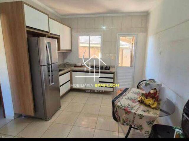 Casa para Venda em Caçapava - 4