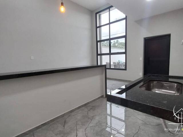 #2721 - Casa para Venda em Caçapava -  - 2