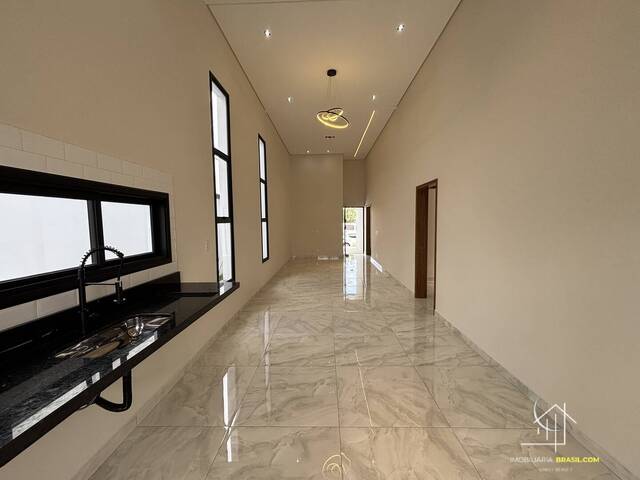 #2752 - Casa para Venda em Caçapava - 