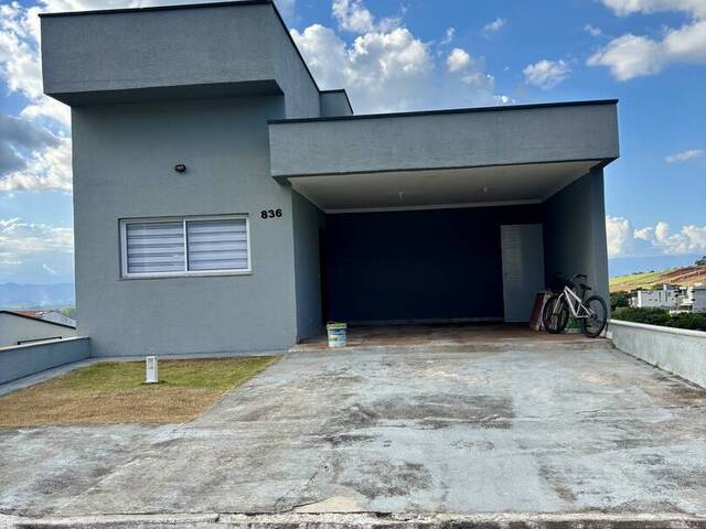 #2753 - Casa para Venda em Caçapava - 