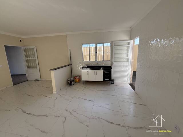 #2756 - Casa para Venda em Caçapava - 