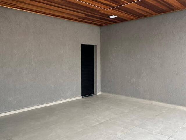 #2760 - Casa para Venda em Caçapava - 