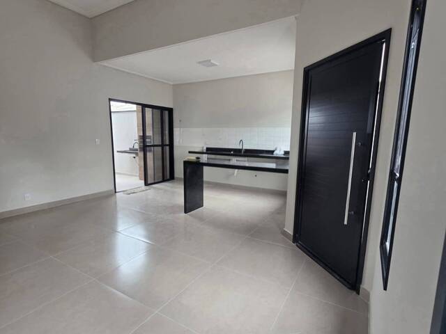 #2776 - Casa para Venda em Caçapava - 