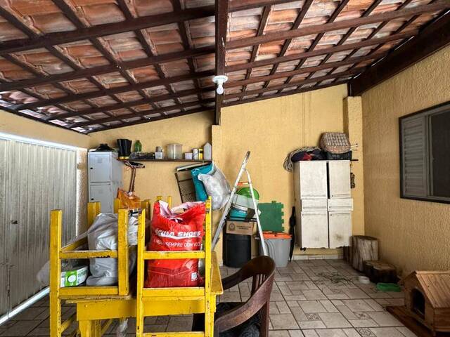 #2777 - Casa para Venda em Caçapava - 