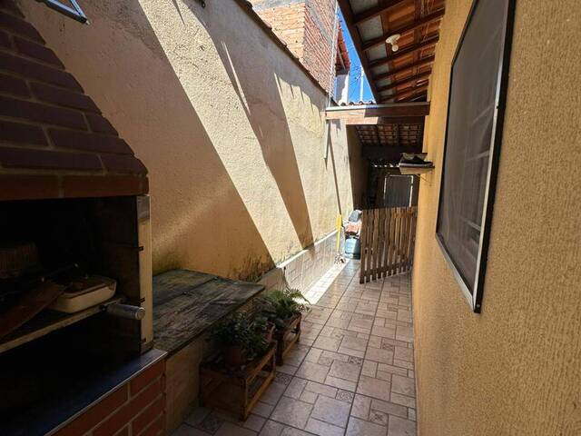 #2777 - Casa para Venda em Caçapava - 