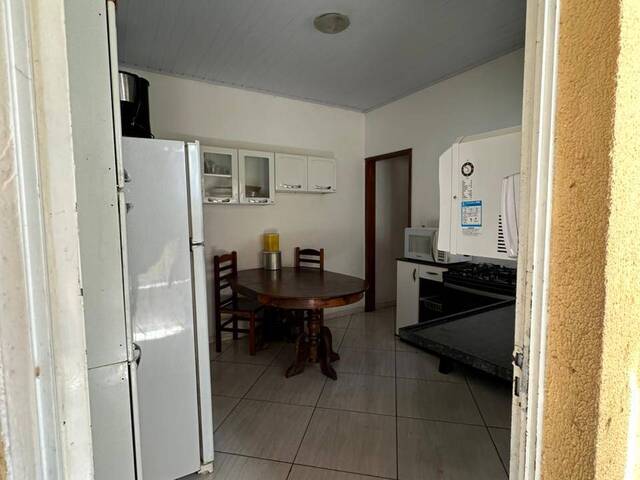 #2777 - Casa para Venda em Caçapava - 