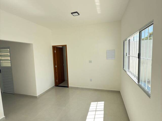 #2785 - Casa para Venda em Caçapava - 