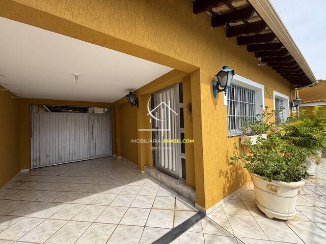 #2807 - Casa para Venda em Caçapava - 