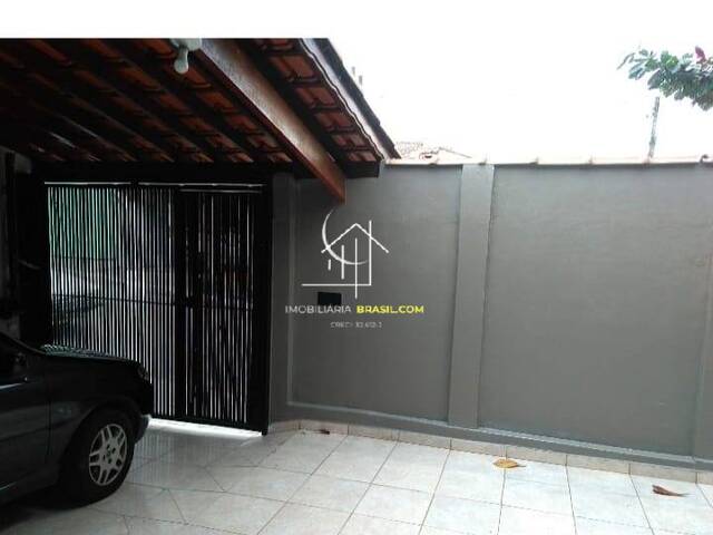 #2812 - Casa para Venda em Caçapava - 