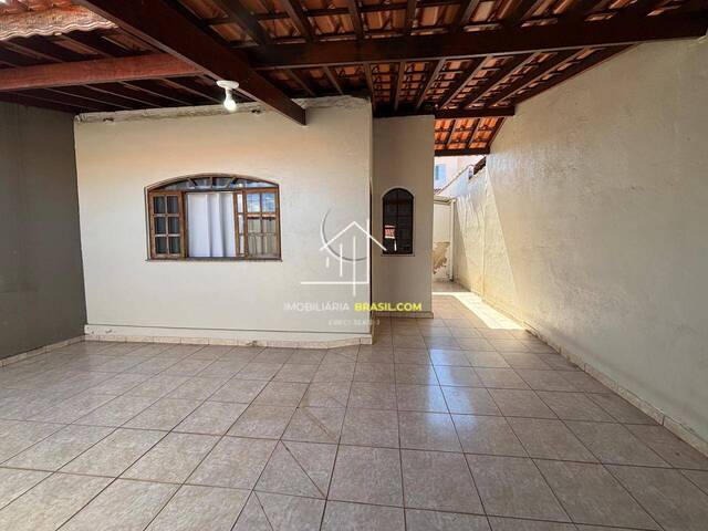 #2812 - Casa para Venda em Caçapava - 