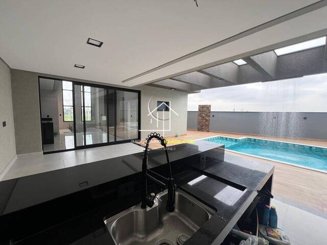 #2851 - Casa para Venda em Caçapava - 
