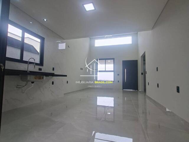 #2862 - Casa em condomínio para Venda em Caçapava - 