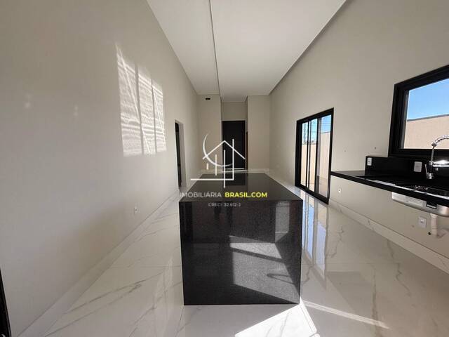 #2863 - Casa em condomínio para Venda em Caçapava - 