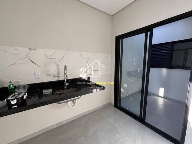 #2876 - Casa para Venda em Caçapava - 