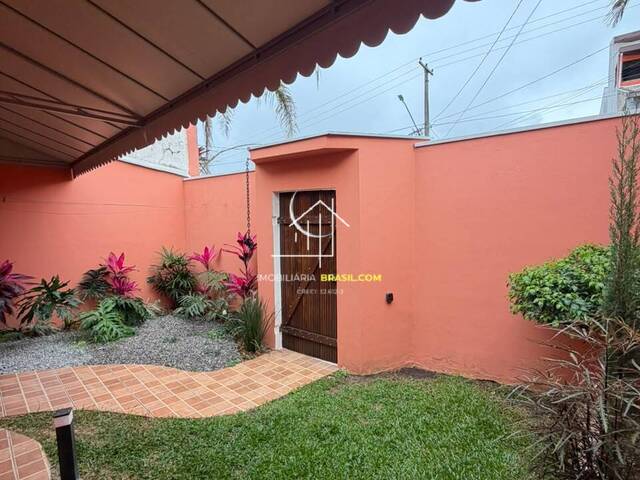 #2886 - Casa para Venda em Caçapava - 